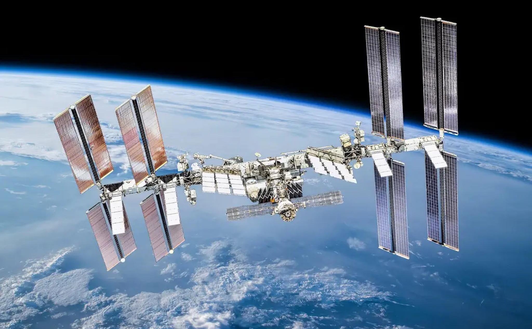 Trạm Vũ trụ Quốc tế (ISS) được chụp từ tàu vũ trụ Nga năm 2018. Ảnh: Roscosmos