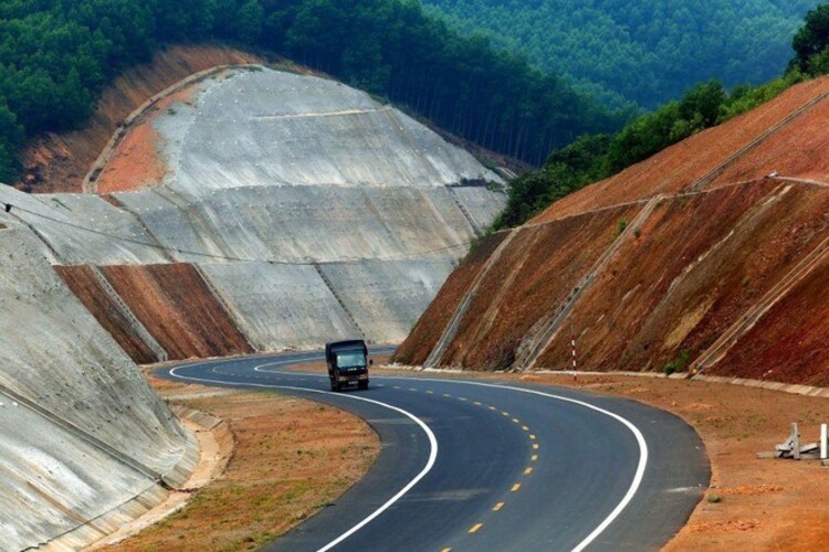 Yêu cầu nghiêm túc kiểm điểm chậm trễ tại dự án cao tốc QL45 - Nghi Sơn.