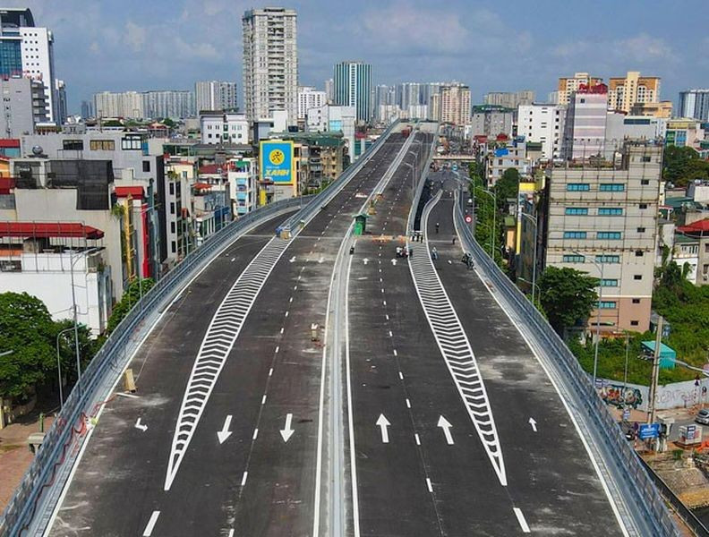 Hà Nội sẽ thông xe tuyến đường Vành đai 2 trên cao vào ngày 11/1/2023. Nguồn: Thương trường.