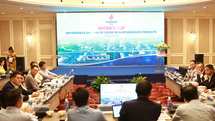 Hội thảo trao đổi nghiệp vụ về kinh doanh, vận chuyển dầu thô/nguyên liệu trung gian với các đối tác Việt Nam và quốc tế ngày 17/8. Nguồn: BSR.