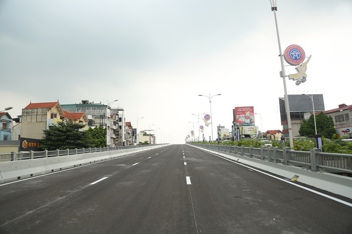 Một đoạn cầu Vĩnh Tuy giai đoạn 2 chuẩn bị khánh thành vào ngày 30/8 tới đây. Nguồn: Cổng thông tin điện tử TP Hà Nội.