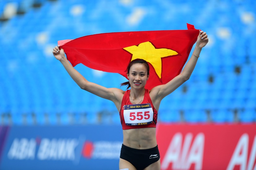 Việt Nam vươn lên dẫn đầu bảng tổng sắp huy chương SEA Games 32