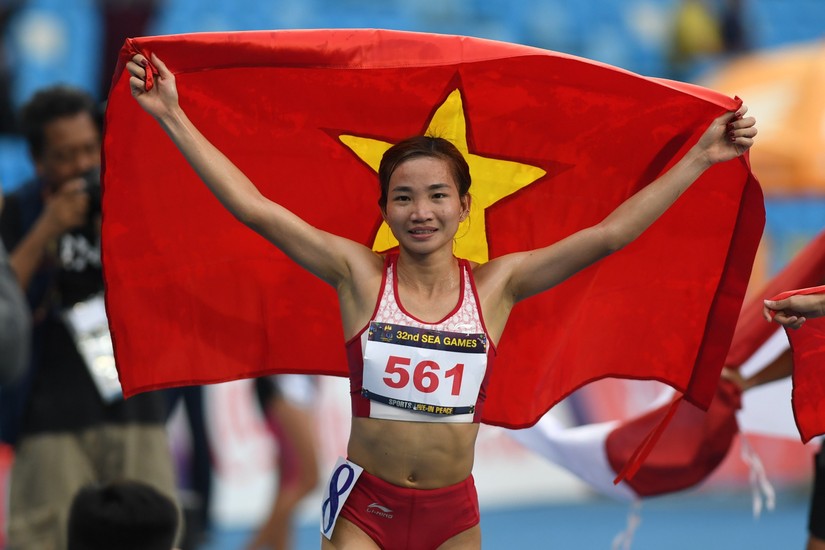 Nguyễn Thị Oanh lập kỷ lục tại SEA Games 32