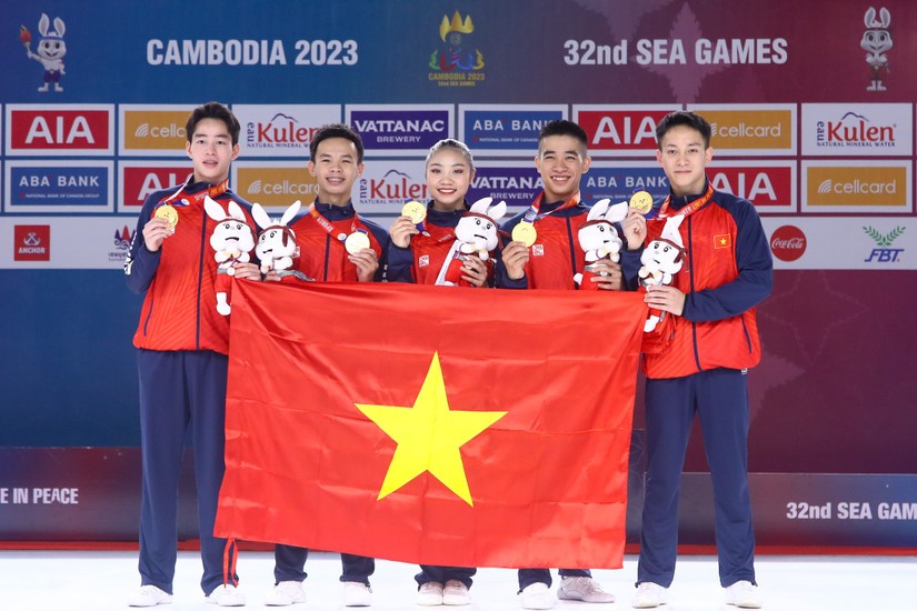 Các tuyển thủ aerobic xuất sắc giành huy chương vàng tại SEA Games 32