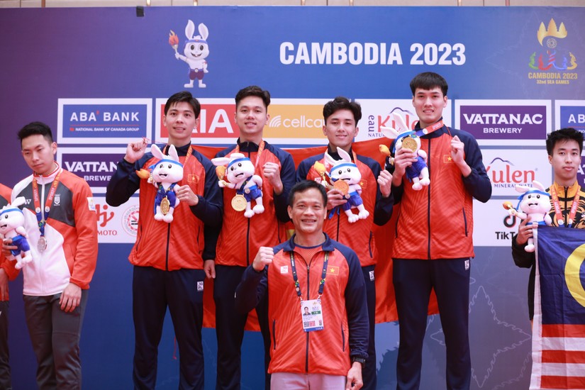 Việt Nam 'may túi ba gang' đựng huy chương vàng SEA Games 32