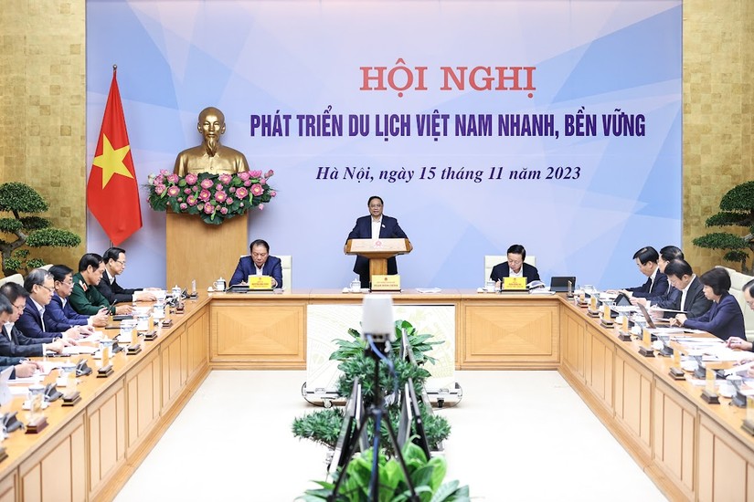 Thủ tướng Phạm Minh Chính chủ trì Hội nghị phát triển du lịch Việt Nam nhanh, bền vững - Ảnh: VGP.