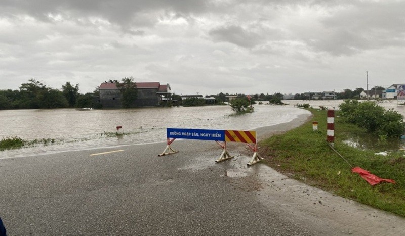 Ngập lụt một số tuyến đường tại Thừa Thiên Huế. Ảnh: Cổng TTĐT Thừa Thiên Huế