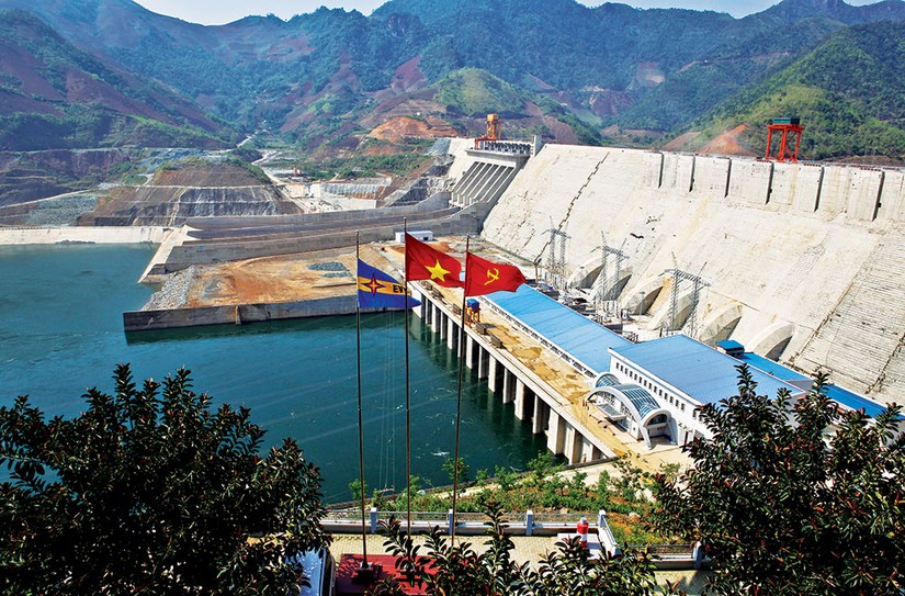 Nhà máy thủy điện Sơn La