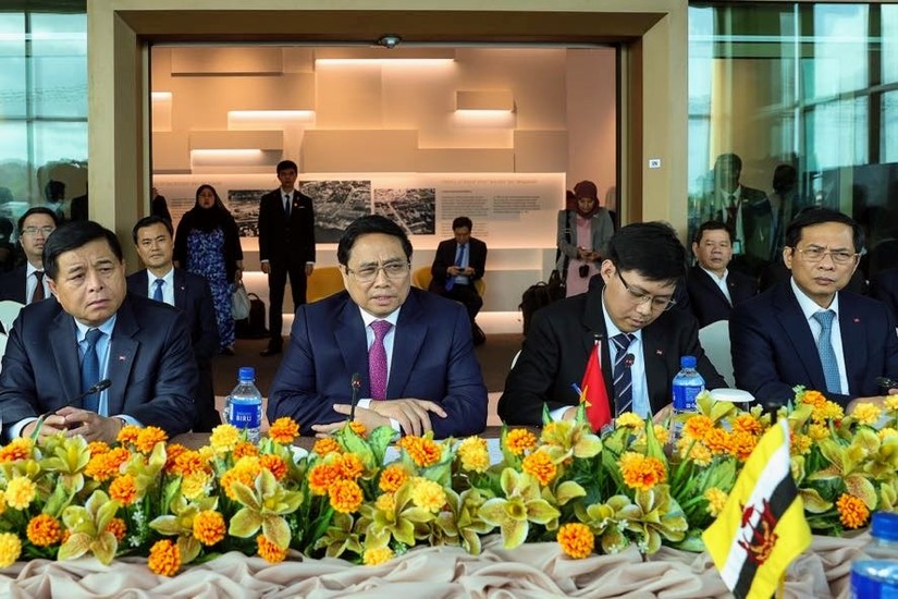 Thủ tướng Phạm Minh Chính tham dự tọa đàm với các doanh nghiệp năng lượng và dầu khí của Brunei. Ảnh: VGP