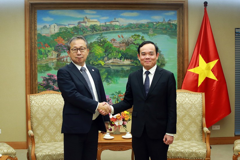 Phó Thủ tướng Trần Lưu Quang tiếp Đại sứ Nhật Bản tại Việt Nam Yamada Takio. Ảnh: VGP