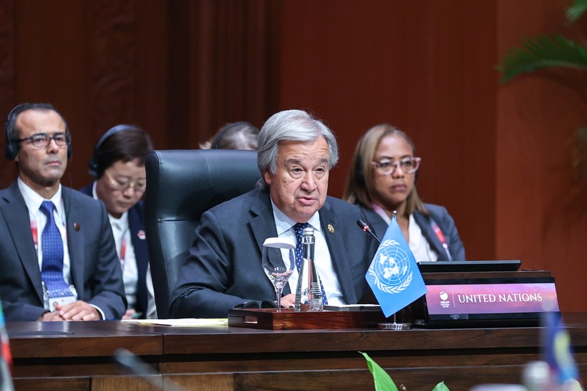 Tổng Thư ký Liên Hợp Quốc Antonio Guterres nhấn mạnh trong bối cảnh đầy khó khăn, thách thức hiện nay, quan hệ Đối tác Toàn diện ASEAN - Liên Hợp Quốc càng có ý nghĩa quan trọng. Ảnh: VGP