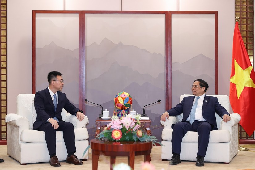 Thủ tướng Phạm Minh Chính tiếp ông Simon Lin, Chủ tịch Khu vực Châu Á Thái Bình Dương của Tập đoàn công nghệ Huawei. Ảnh: VGP