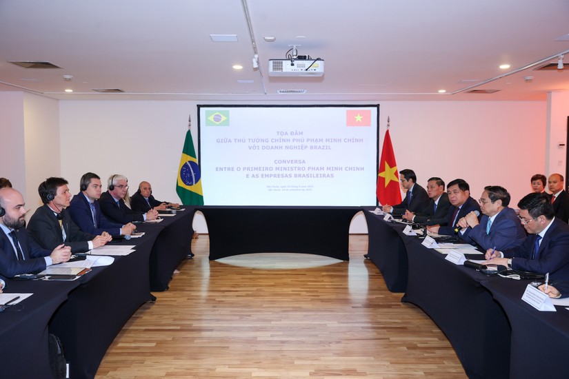 Thủ tướng Phạm Minh Chính đã có cuộc tọa đàm với các doanh nghiệp Brazil. Ảnh: VGP
