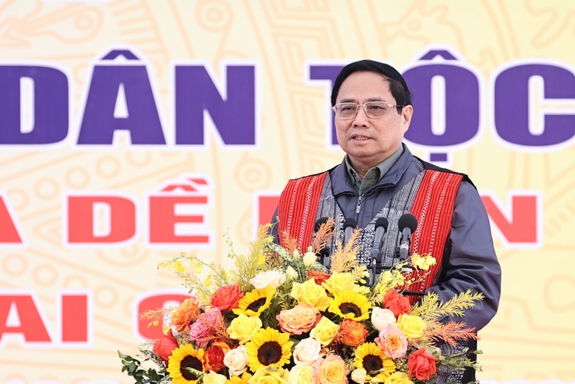 Thủ tướng cho rằng huyện Sìn Hồ và xã Sà Dề Phìn có điều kiện thiên nhiên và bản sắc văn hóa phong phú, độc đáo để phát triển du lịch. Ảnh: VGP