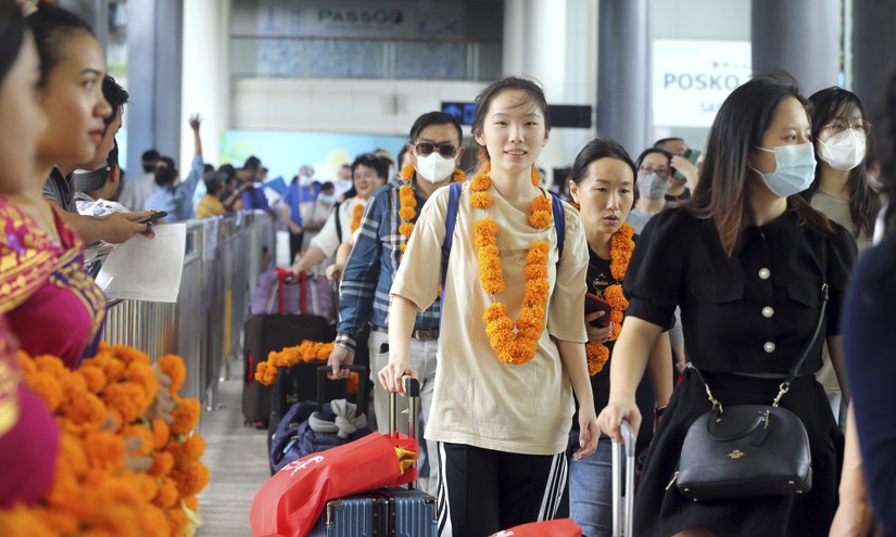 Du khách Trung Quốc tại sân bay quốc tế Ngurah Rai ở Bali, Indonesia, ngày 22/1. Ảnh: VCG