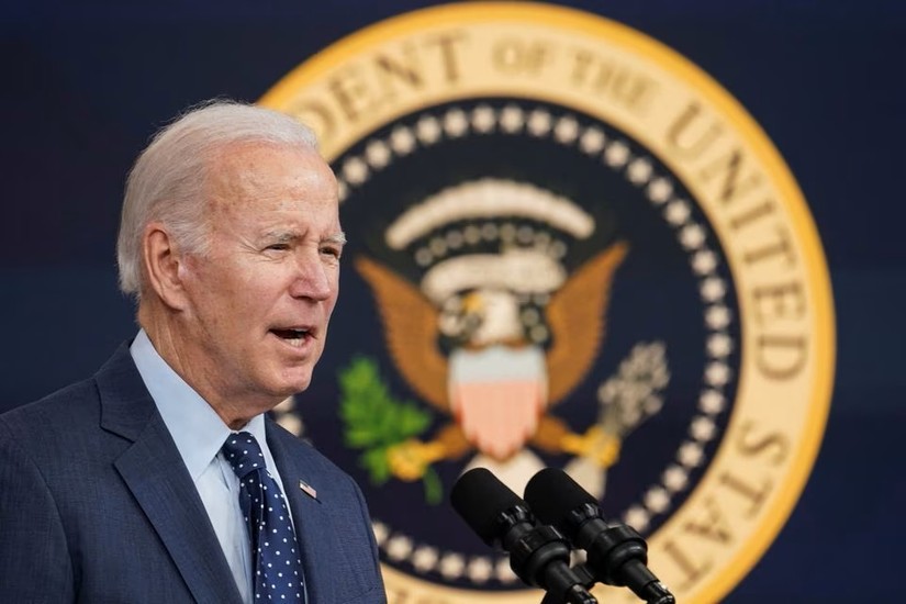 Tổng thống Mỹ Joe Biden phát biểu tại Văn phòng Điều hành Eisenhower, ngày 16/2. Ảnh: Reuters