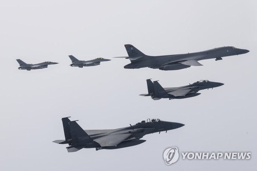 Mỹ triển khai máy bay ném bom B-1B tập trận cùng Hàn Quốc
