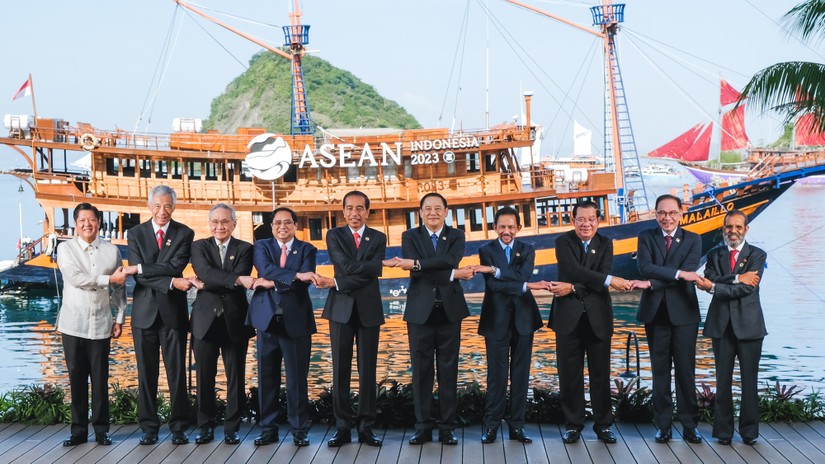 Trưởng đoàn các nước ASEAN chụp ảnh chung tại Hội nghị cấp cao ASEAN lần thứ 42, ngày 10/5. Ảnh: VGP