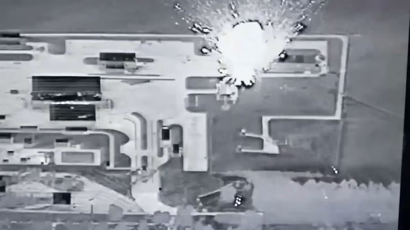 Ảnh cắt từ video do Bộ Quốc phòng Nga công bố, được cho là một cuộc không kích của nhóm phá hoại tại khu vực Belgorod, ngày 23/5. 