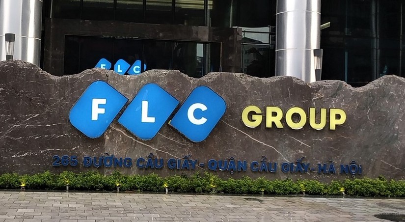 FLC đã gán nợ toà nhà 265 Cầu Giấy cho Ngân hàng OCB từ năm 2020. Khối đá gắn biển hiệu FLC Group tại đây hiện đã bị phá bỏ.