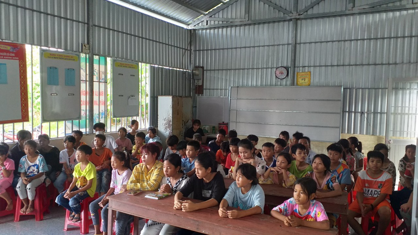 Một lớp học ngôn ngữ hè năm 2023 tại Cà Mau. Ảnh: Ban Dân tộc tỉnh Cà Mau