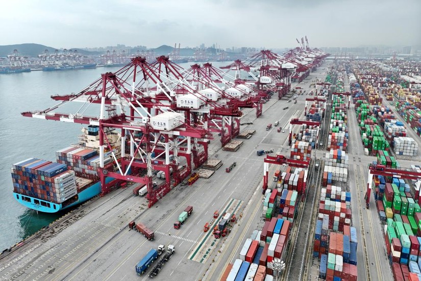 Ga container Qianwan tại cảng Thanh Đảo, Sơn Đông, Trung Quốc. Ảnh: Xinhua