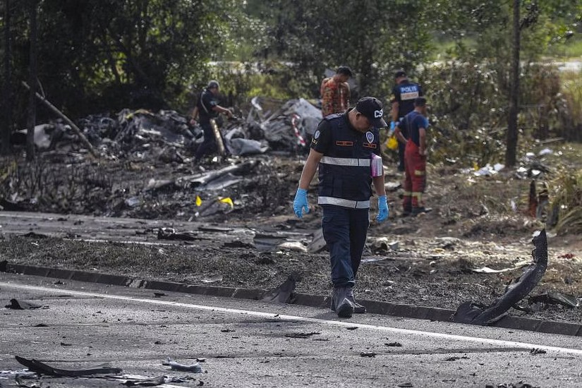 Hiện trường vụ tai nạn máy bay ngày 17/8 tại bang Selangor, Malaysia. Ảnh: EPA-EFE