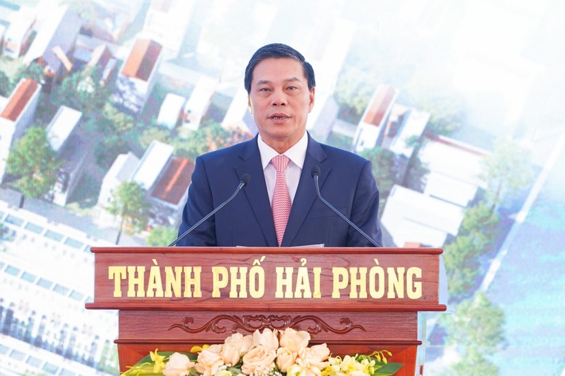 Chủ tịch UBND thành phố Nguyễn Văn Tùng phát biểu tại Lễ khởi công Dự án. Ảnh: Haiphong.gov.vn