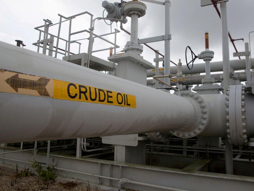 Giá xăng dầu tăng mạnh sau khi Saudi Arabia tăng giá