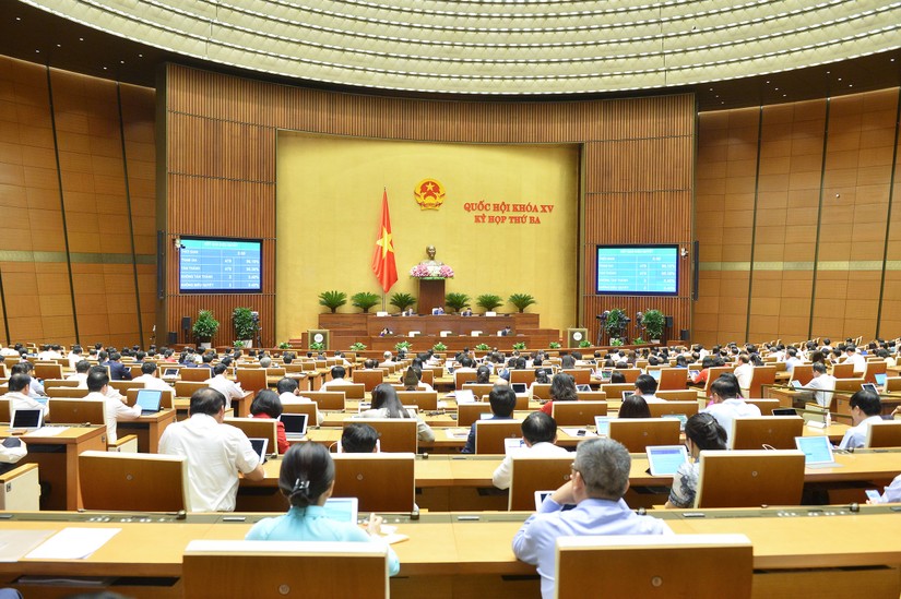 Quốc hội đã thông qua Nghị quyết về chủ trương đầu tư 3 dự án cao tốc trọng điểm. Nguồn: QUochoi.vn.