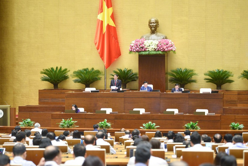Phó Chủ tịch Quốc hội Nguyễn Đức Hải điều hành nội dung phiên họp. Nguồn: Quochoi.vn.