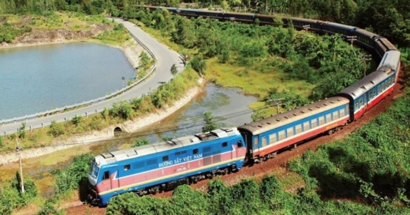 Tổng công ty Đường sắt Việt Nam (VNR) thu về gần 1.000 tỷ đồng trong nửa đầu năm 2022. Nguồn: Báo Giao thông.