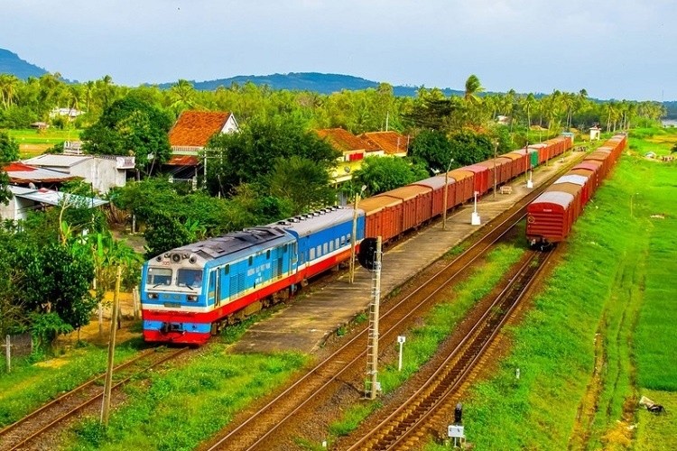 Dự chi hơn 800 tỷ đồng cải tạo, nâng cấp đường sắt Hà Nội - Vinh. Nguồn: Doanh nhân Sài Gòn.