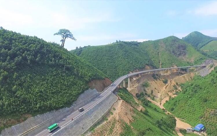Giao tỉnh Bắc Kạn là cơ quan chủ quản đầu tư đường nối TP Bắc Kạn - Tuyên Quang. Nguồn: VnEconomy.