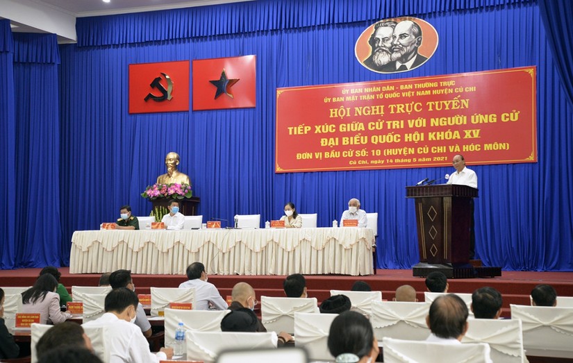 Chủ tịch nước Nguyễn Xuân Phúc tiếp xúc cử tri huyện Củ Chi. Nguồn: Quốc hội.