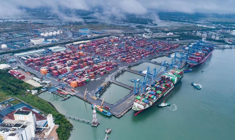 3 cảng biển Việt Nam lọt Top 100 cảng container lưu thông hàng hóa lớn nhất thế giới. Nguồn: VGP.