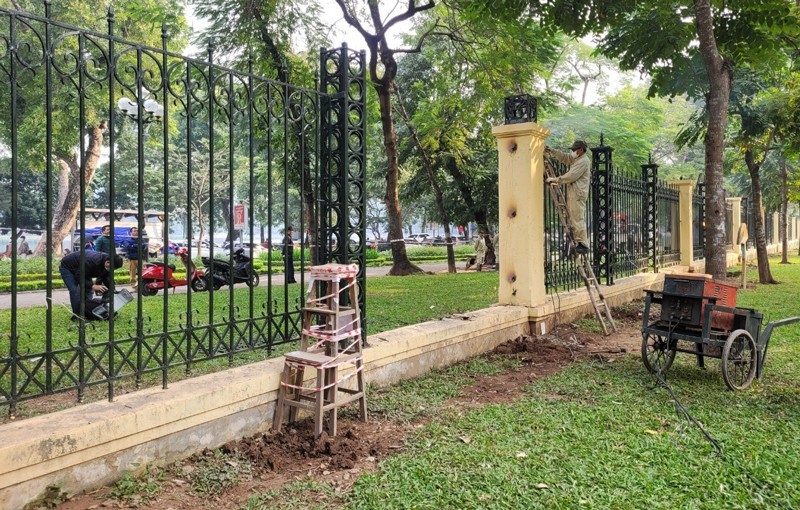 Hà Nội dỡ hàng rào công viên Thống Nhất để kết nối với phố đi bộ Trần Nhân Tông.