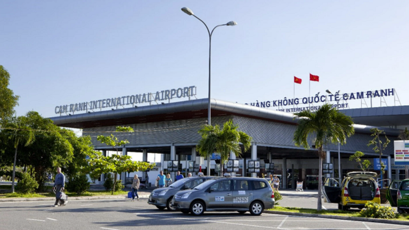 Hoàn thành nâng cấp sân đỗ máy bay Cảng hàng không quốc tế Cam Ranh.