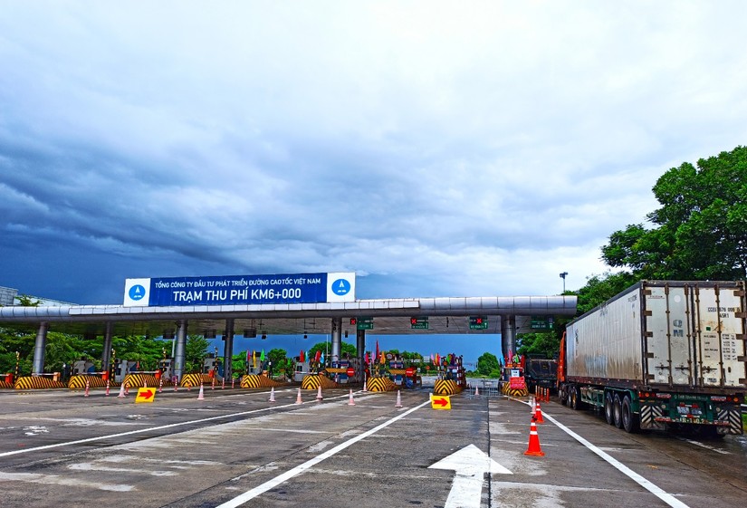 Trạm thu phí tại Km6+000 tuyến cao tốc Nội Bài – Lào Cai. Nguồn: Bộ Giao thông Vận tải. 