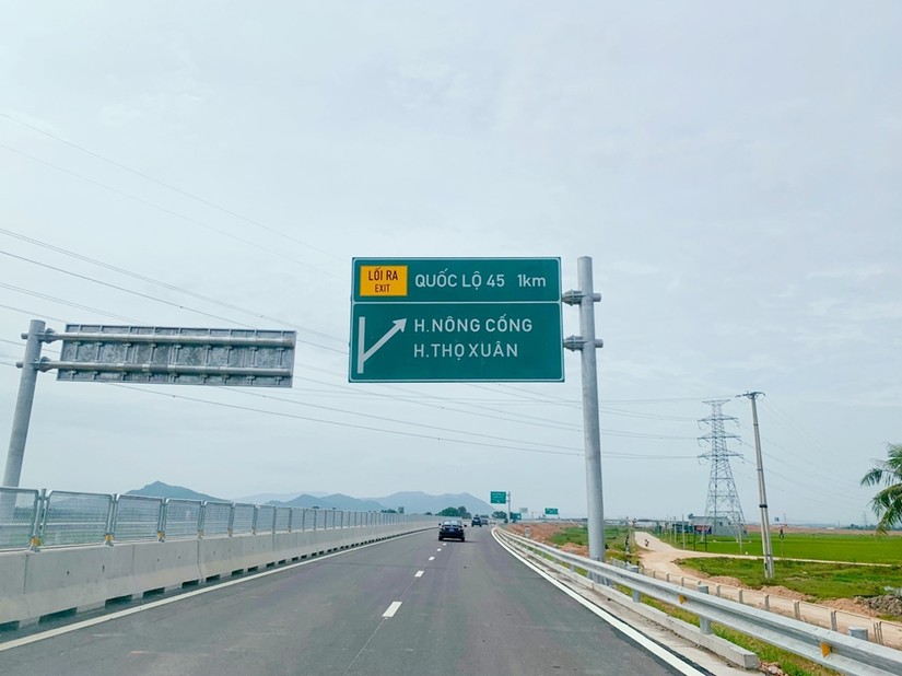 Hôm nay chính thức thông xe cao tốc Bắc - Nam qua Thanh Hoá, Nghệ An 