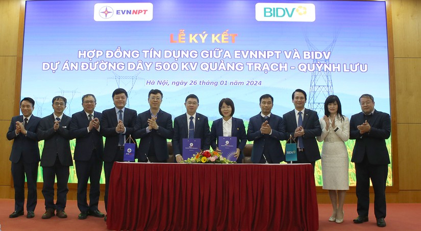 EVNNPT ký kết với BIDV hợp đồng tín dụng cho Dự án đường dây 500kV Quảng Trạch – Quỳnh Lưu. Nguồn: EVNNPT.