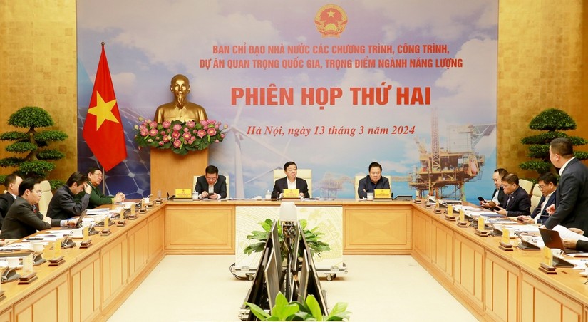 Phó Thủ tướng Trần Hồng Hà yêu cầu tháo gỡ vướng mắc cho các dự án điện khí, thúc đẩy đề án phát triển điện gió ngoài khơi. Nguồn: VGP.