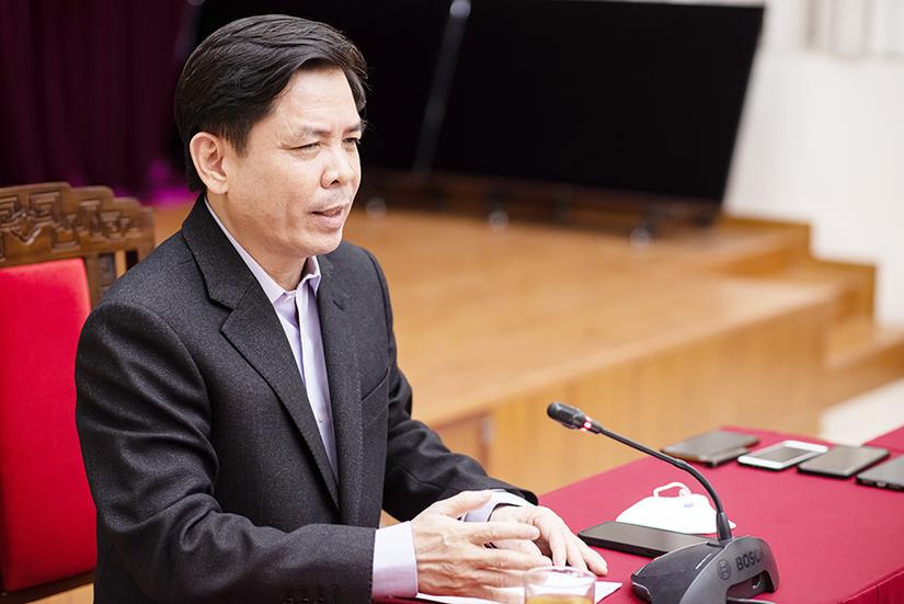 Bộ trưởng Bộ GTVT Nguyễn Văn Thể chủ trì cuộc họp kiểm điểm tiến độ giải ngân các dự án giao thông.