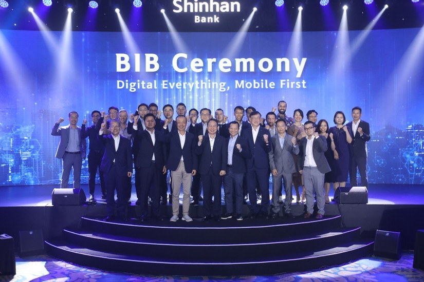 Các đối tác của Ngân hàng Shinhan Việt Nam tại lễ ra mắt “Future Bank Group”