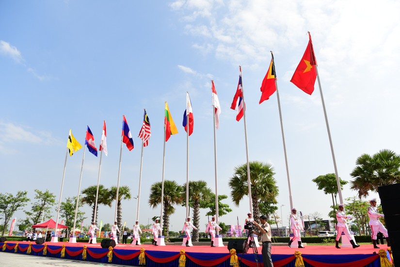 Nghi lễ thượng cờ SEA Games 32 được tổ chức vào ngày 3/5. (Ảnh: Sơn Nguyễn)