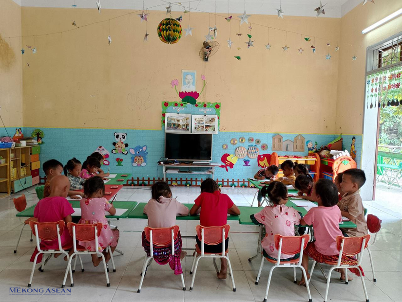 Các em học sinh tại một trường học ở tỉnh Sơn La. (Ảnh: Thuỳ Dương)