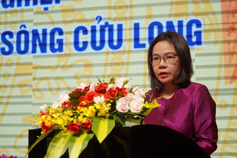 Bà Hà Thu Giang - Vụ trưởng Vụ Tín dụng các ngành kinh tế (Ngân hàng Nhà nước).