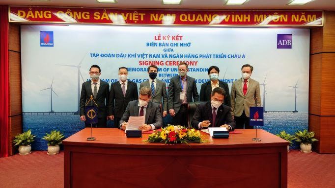 ADB bắt tay PVN thiết lập quan hệ đối tác phát triển năng lượng sạch tại Việt Nam