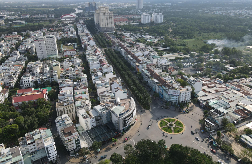 Khu dân cư Trung Sơn, xã Bình Hưng, huyện Bình Chánh sầm uất không khác gì một phường ở khu vực trung tâm thành phố