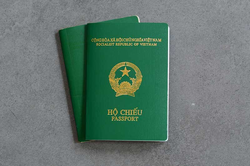 Hộ chiếu phổ thông mẫu mới sẽ thay thế cho hộ chiếu cũ.